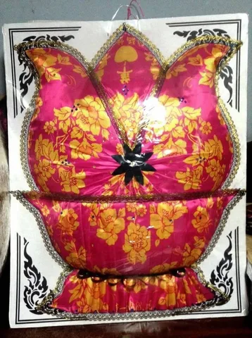 พวงหรีด พวงหรีดของใช้ รหัส WR-GS005