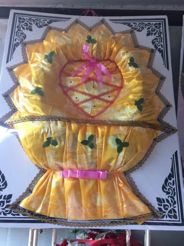 พวงหรีด พวงหรีดของใช้ รหัส WR-GS015